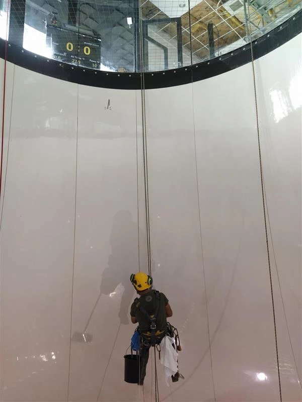 Intervention de cordistes MS Access pour un gros ventilo chez SORREBA MÉRIGNAC à Mérignac (bâtiment) – 1